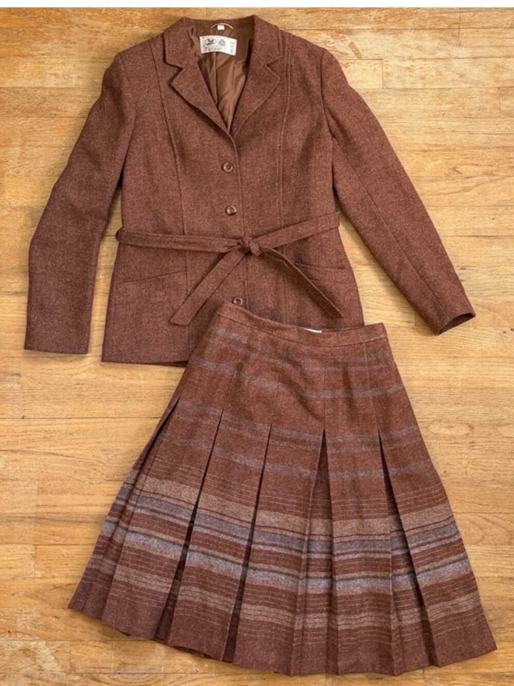 Vintage Brown Plaid Wool Suit Set Womens XS 70s Tartan Blazer Pleated Skirt